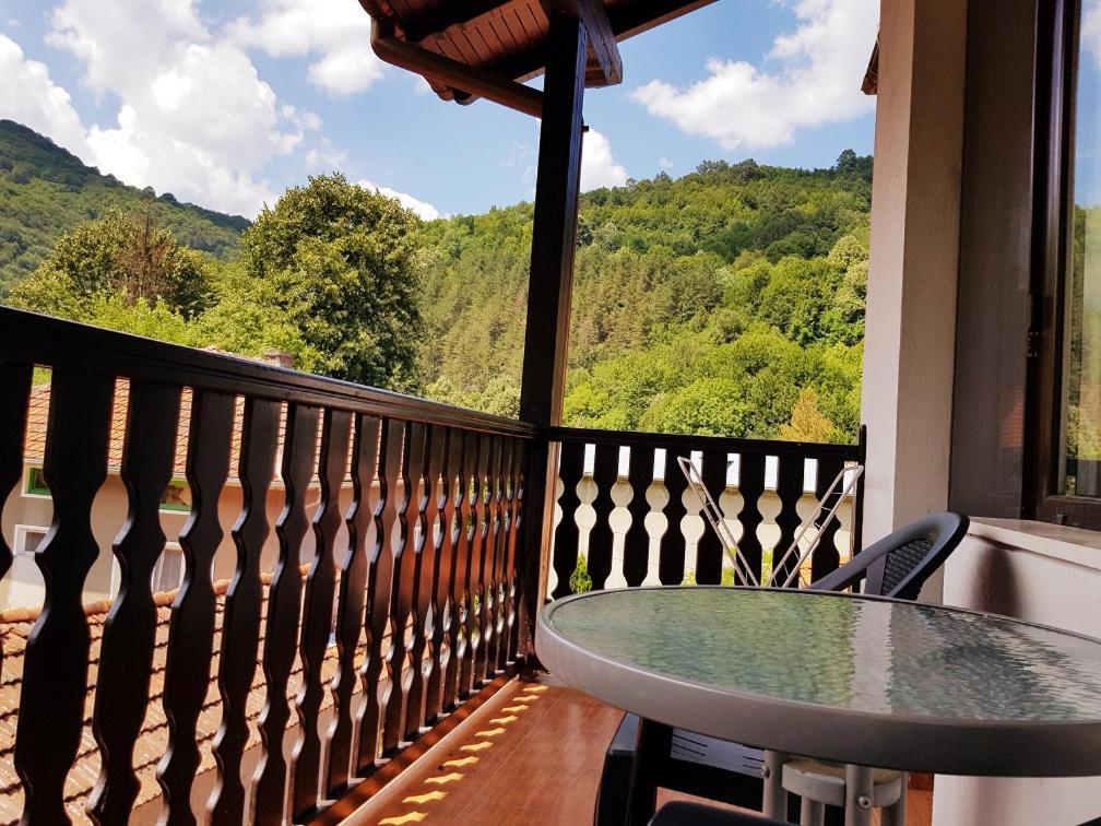 Family Hotel Chiflik Hills Pokoj fotografie