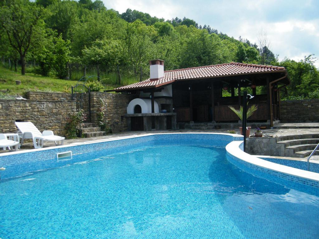 Family Hotel Chiflik Hills Exteriér fotografie